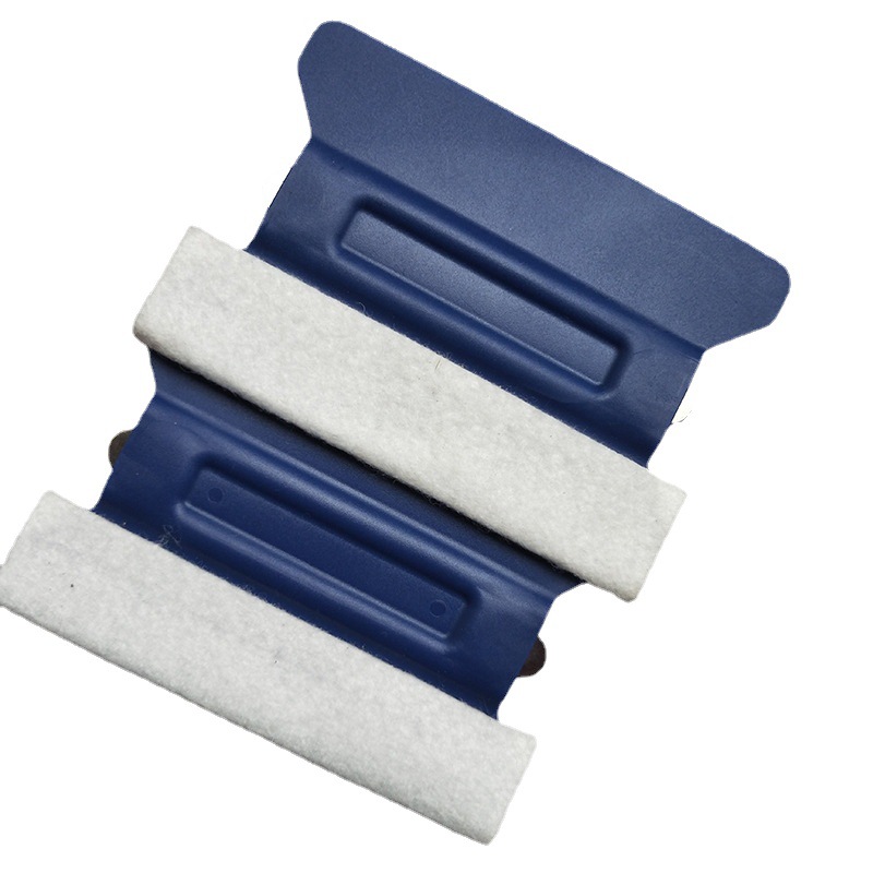 squeegee with magnet