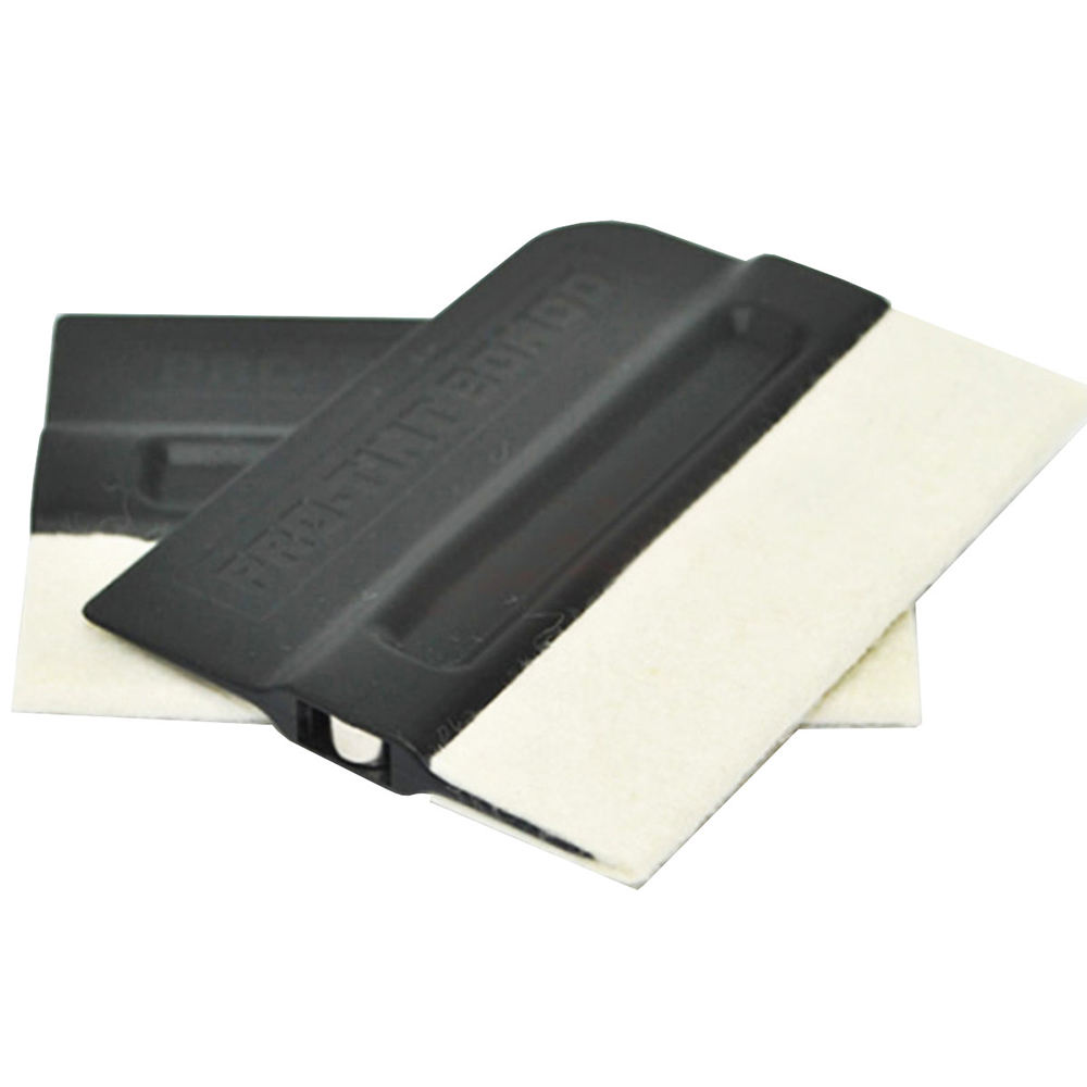 squeegee with magnet