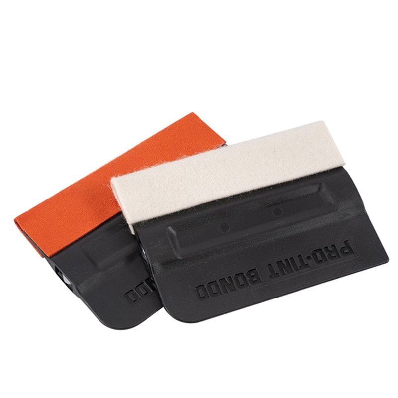 squeegee with magnet